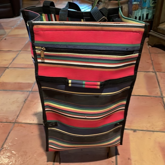 Rolling shopping tote will relist - Picture 4 of 8